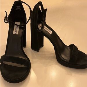Steve Madden Black Suede Block Heel Sandals with Ankle Strap 8.5